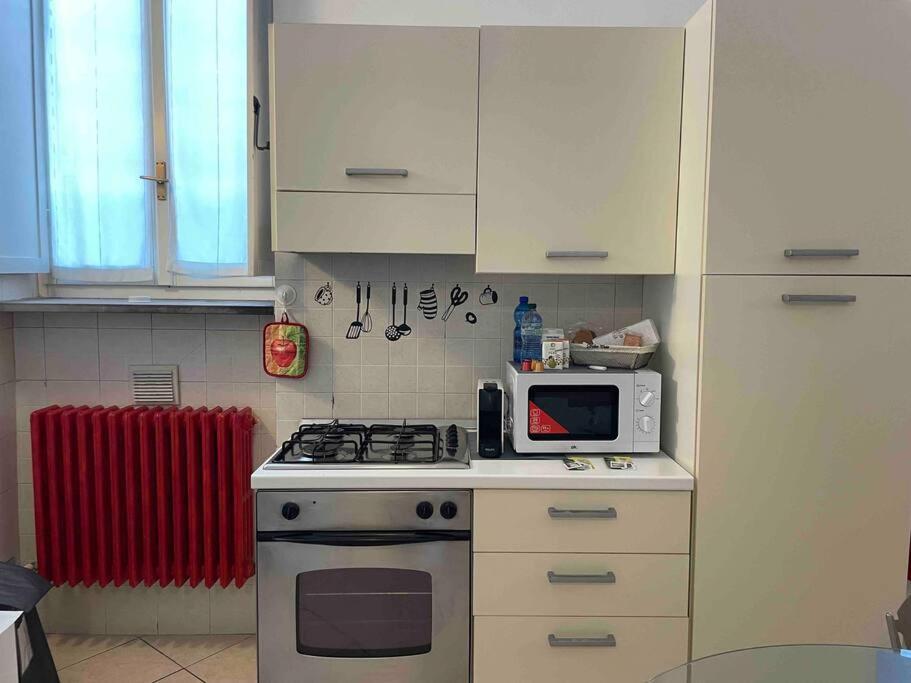 Minimal Loft In Centro A Piacenza Apartman Kültér fotó