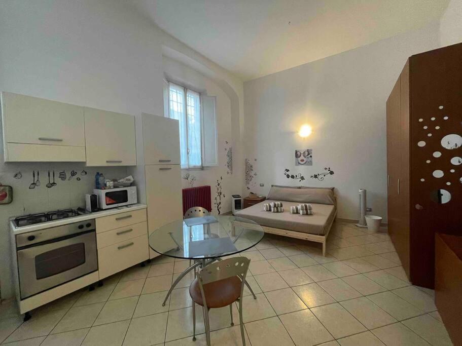 Minimal Loft In Centro A Piacenza Apartman Kültér fotó