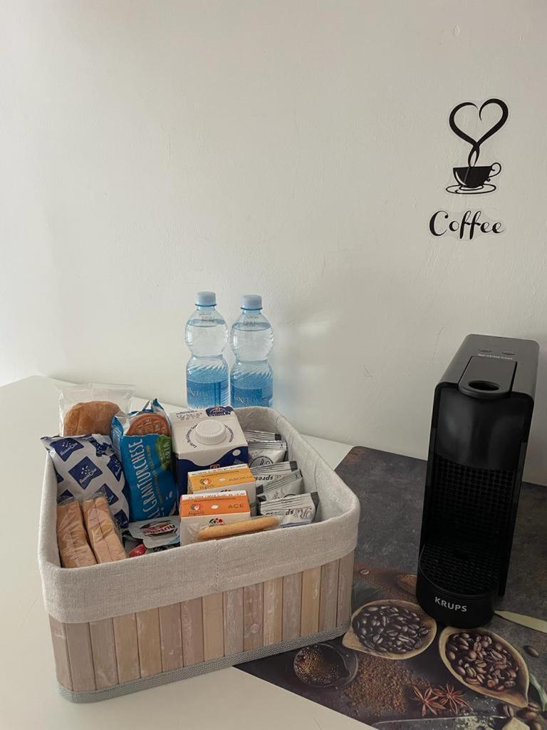 Minimal Loft In Centro A Piacenza Apartman Kültér fotó